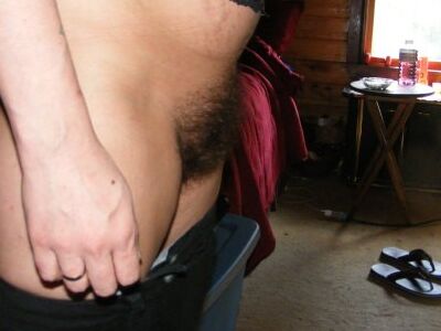 Hairy Brunette 19 of 28 pics