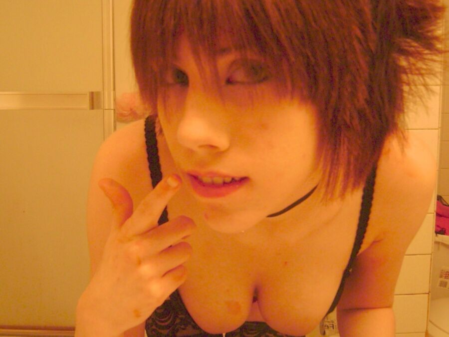 Amateurs - gorgeous short haired punk 4 of 33 pics