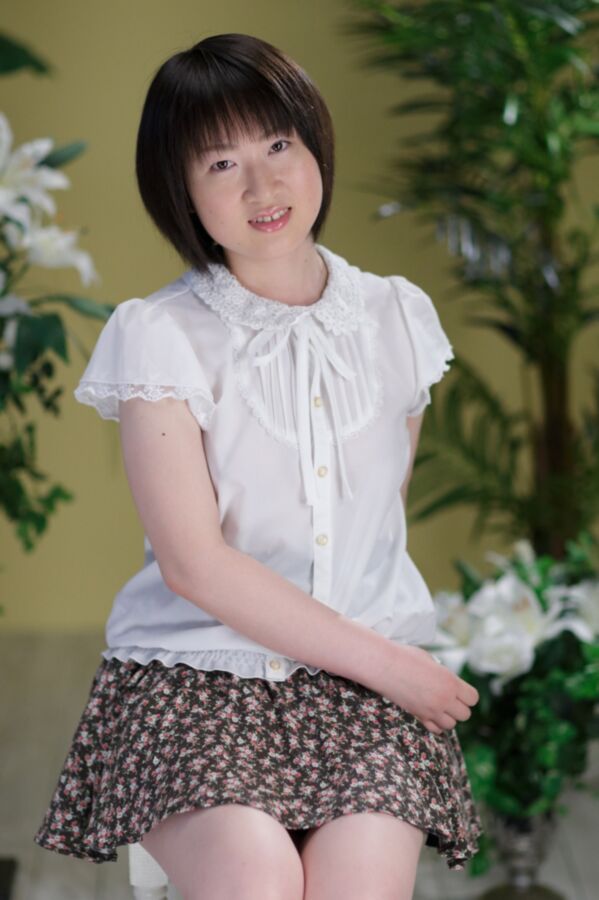 Tomoko Hosokawa 2 of 160 pics