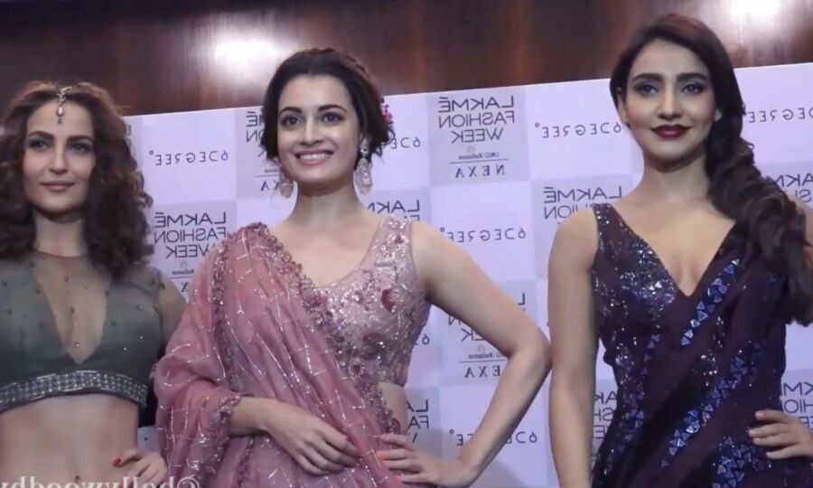 Dia Mirza- Gorgeous Indian Diva in Pink Lehenga at Lakme Fashion 17 of 27 pics