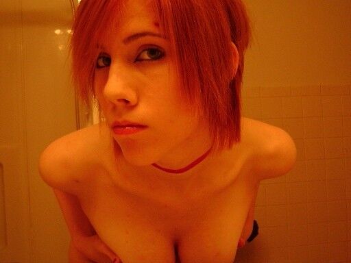 Amateurs - gorgeous short haired punk 11 of 33 pics