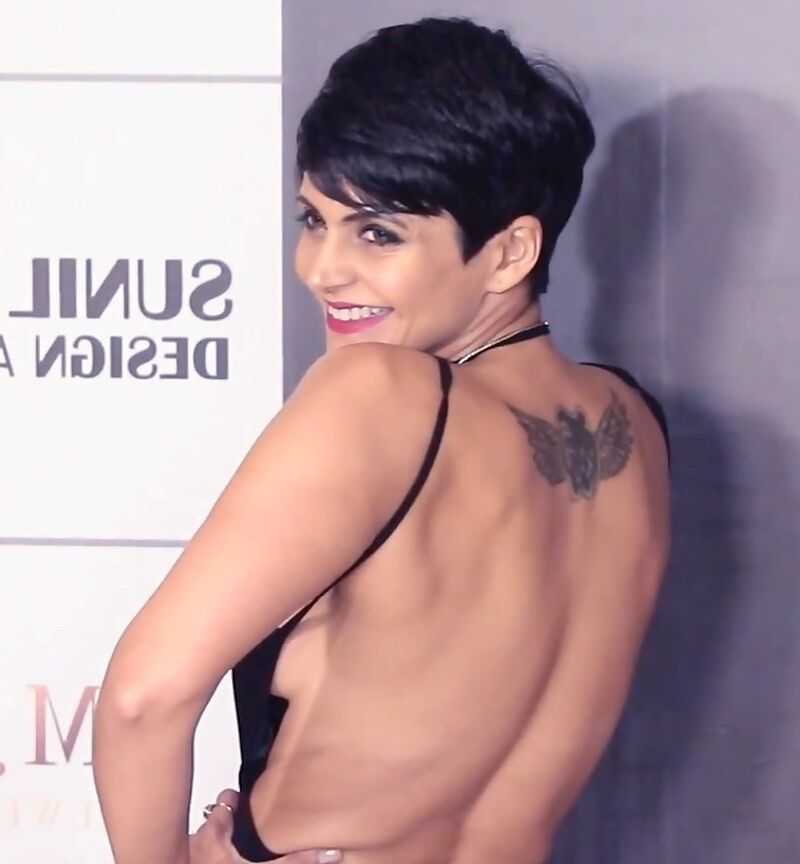 Mandira Bedi- Indian Babe Glamorous in Backless Revealing Outfit 7 of 12 pics