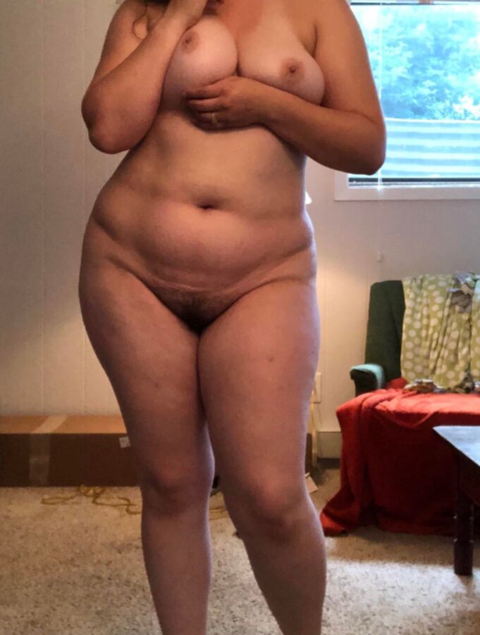 Thick curvy whore  6 of 26 pics