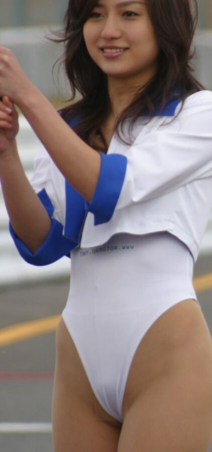 Race Queen Takami Inoue - SUZUKI MotoMap 6 of 118 pics