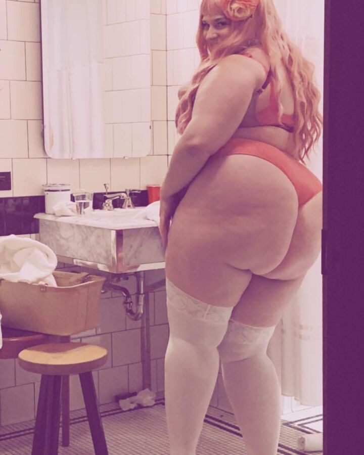 Carina Shero - BBW Plus Size Model - Amazing Ass! 21 of 70 pics