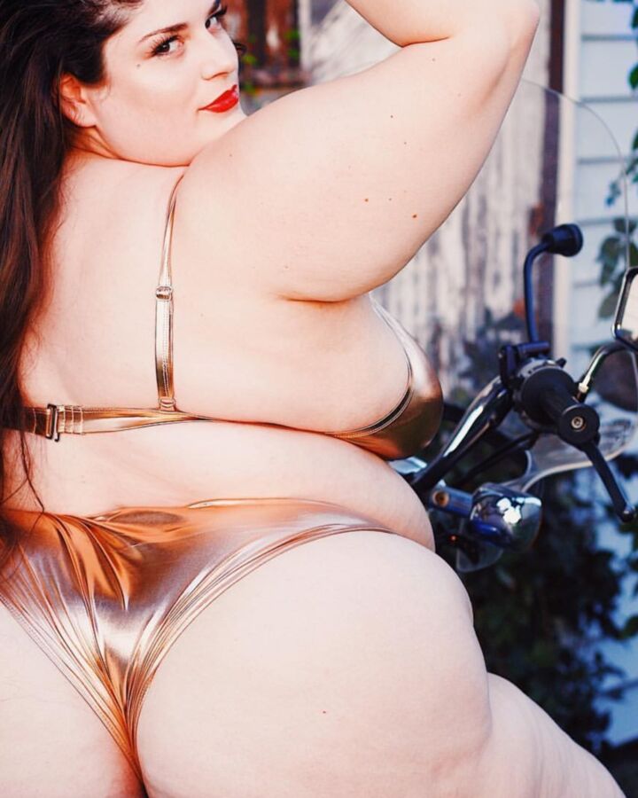 Carina Shero - BBW Plus Size Model - Amazing Ass! 23 of 70 pics