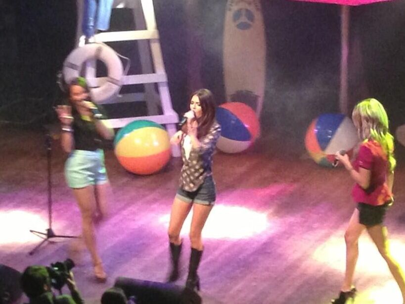 Victoria Justice at the House of Blues in LA 12 of 15 pics