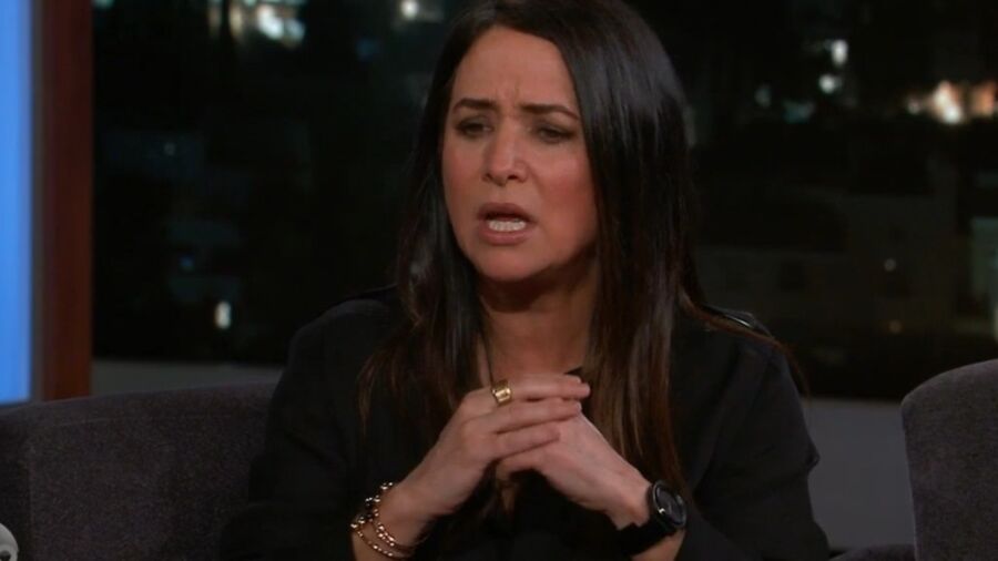 Pamela Adlon 15 of 19 pics