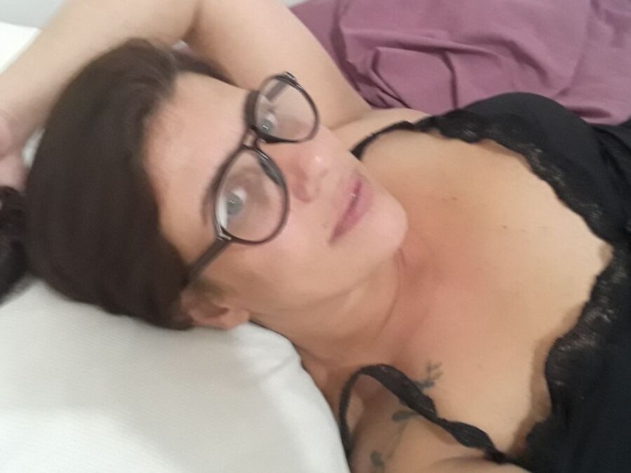 Brazilian Milf selfies 10 of 20 pics