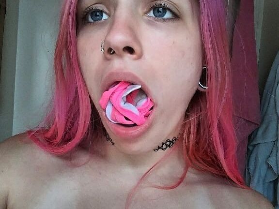 panties in her mouth 12 of 22 pics