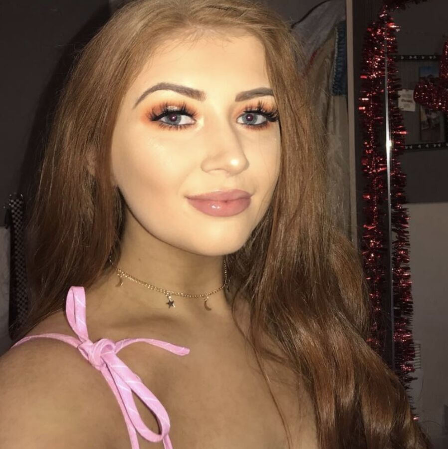 Amy - Heavy Tits Teen Chav Slut 16 of 103 pics