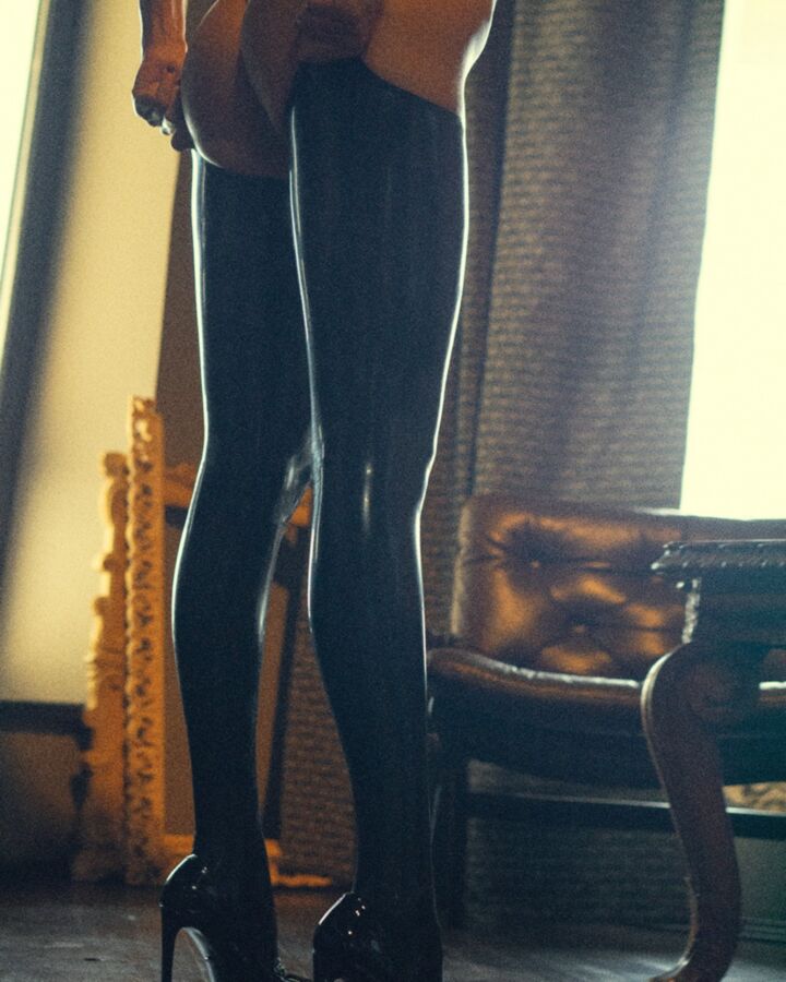 Latex Stockings 9 of 49 pics