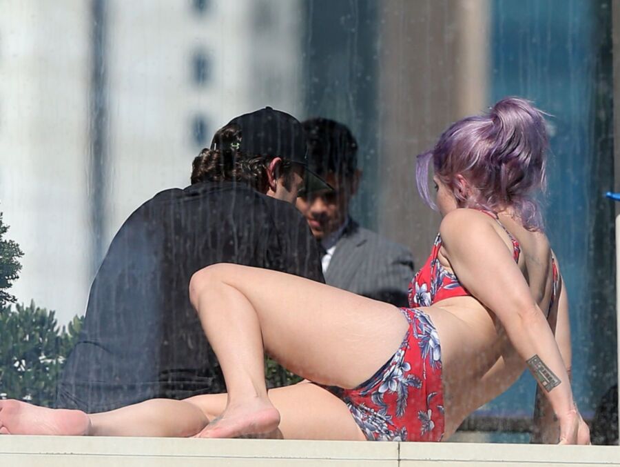 Kelly Osbourne Red Floral Bikini Candids in Sydney 6 of 21 pics