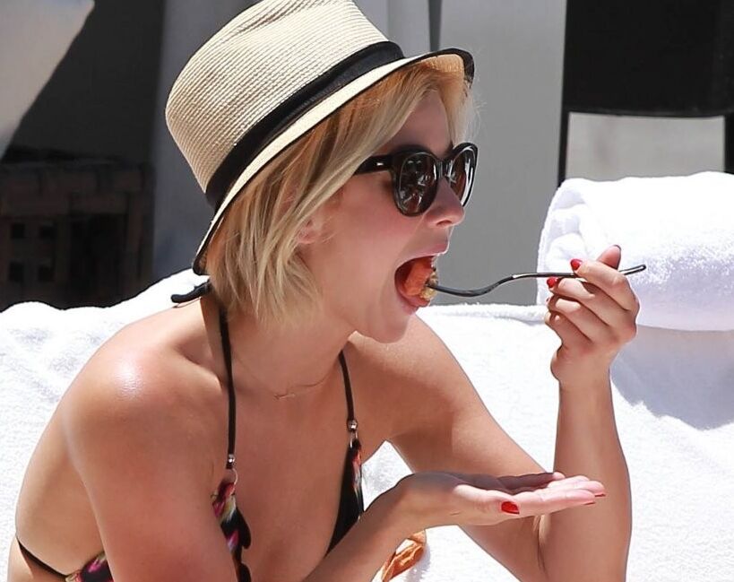 Julianne Hough in Bikini by the Pool in Miami 17 of 17 pics