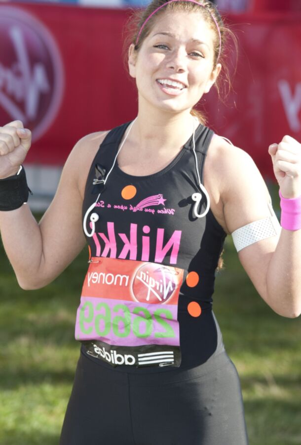 Nikki Sanderson Booty in spandex Running the London Marathon 5 of 11 pics