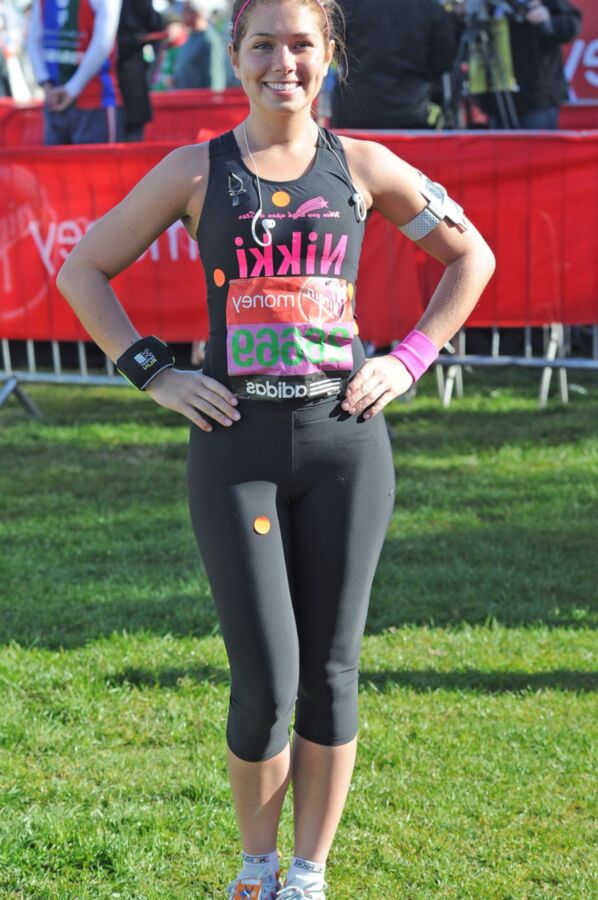 Nikki Sanderson Booty in spandex Running the London Marathon 7 of 11 pics