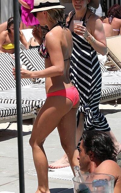 Julianne Hough in Bikini by the Pool in Miami 5 of 17 pics