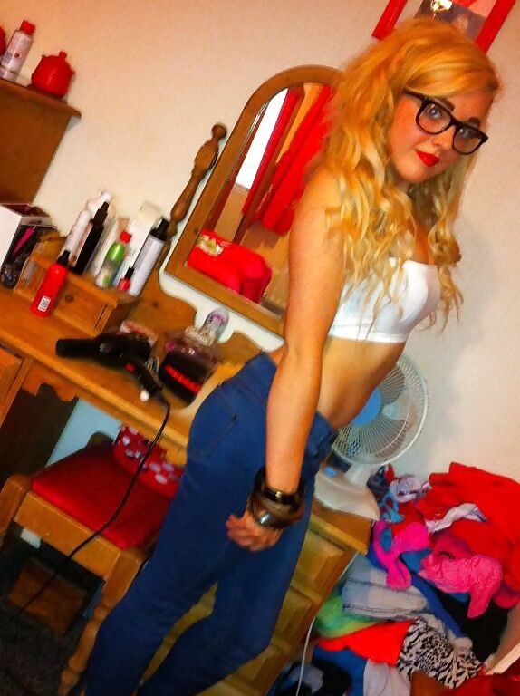 Teen Blonde Chav Needs Comments 4 of 43 pics