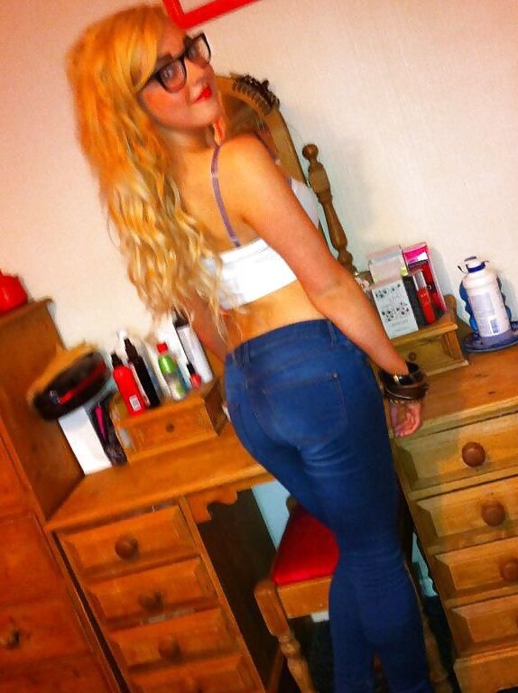 Teen Blonde Chav Needs Comments 6 of 43 pics