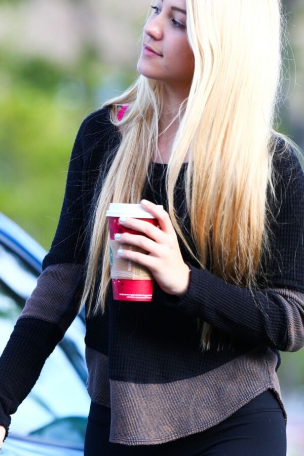 Ava Sambora 7 of 87 pics