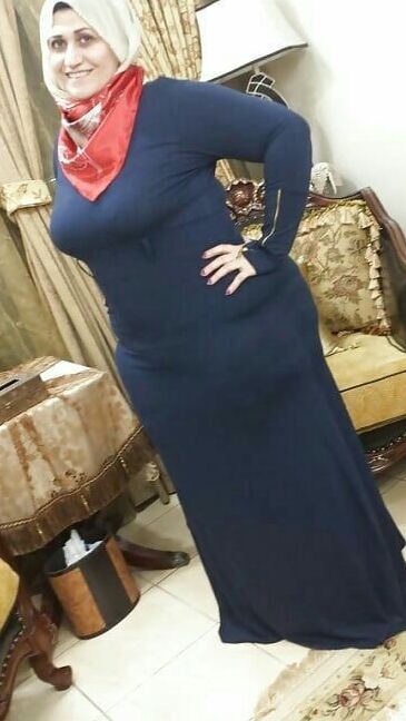 Hijabi Iraqi BBW Lamia with giant ass - Ex-mistress of diplomat 5 of 95 pics