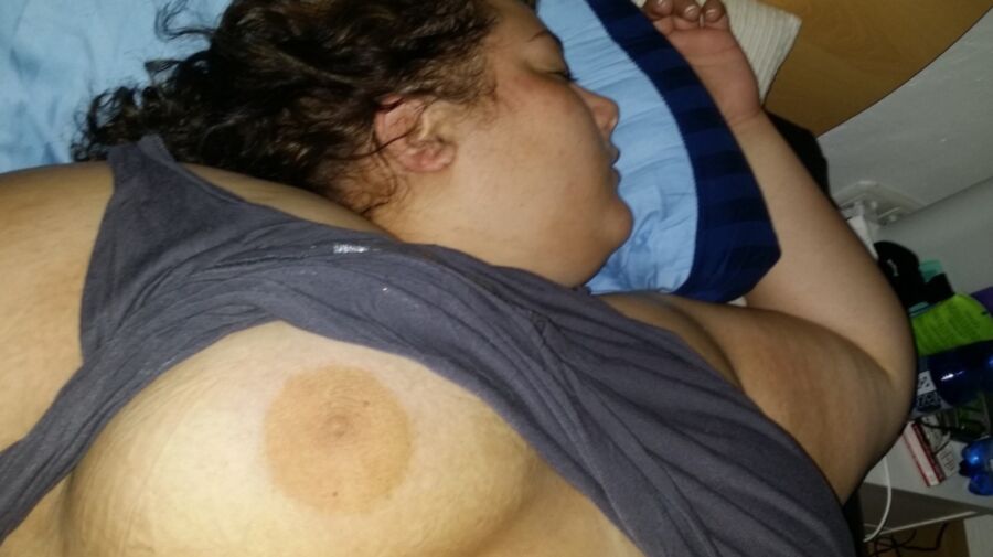 Sleeping Fat Slut Gets Exposed 13 of 15 pics