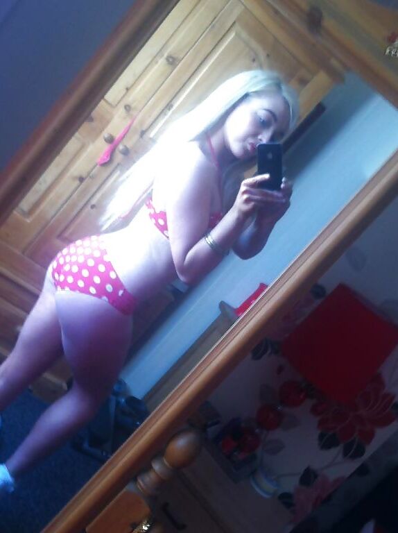 Teen Blonde Chav Needs Comments 1 of 43 pics