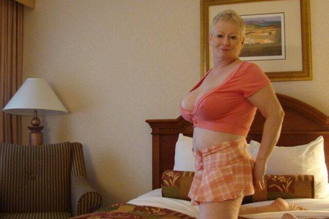 Sexy blonde granny with short hairs 2 of 13 pics