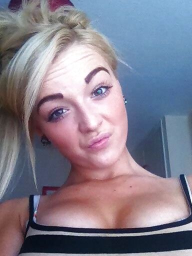 Teen Blonde Chav Needs Comments 17 of 43 pics