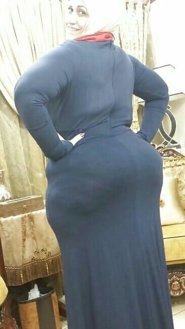 Hijabi Iraqi BBW Lamia with giant ass - Ex-mistress of diplomat 3 of 95 pics