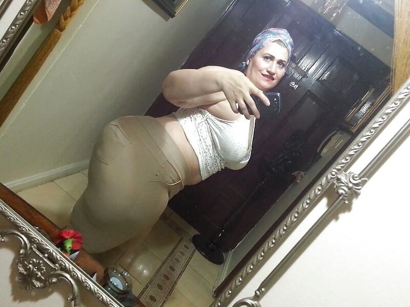 Hijabi Iraqi BBW Lamia with giant ass - Ex-mistress of diplomat 21 of 95 pics