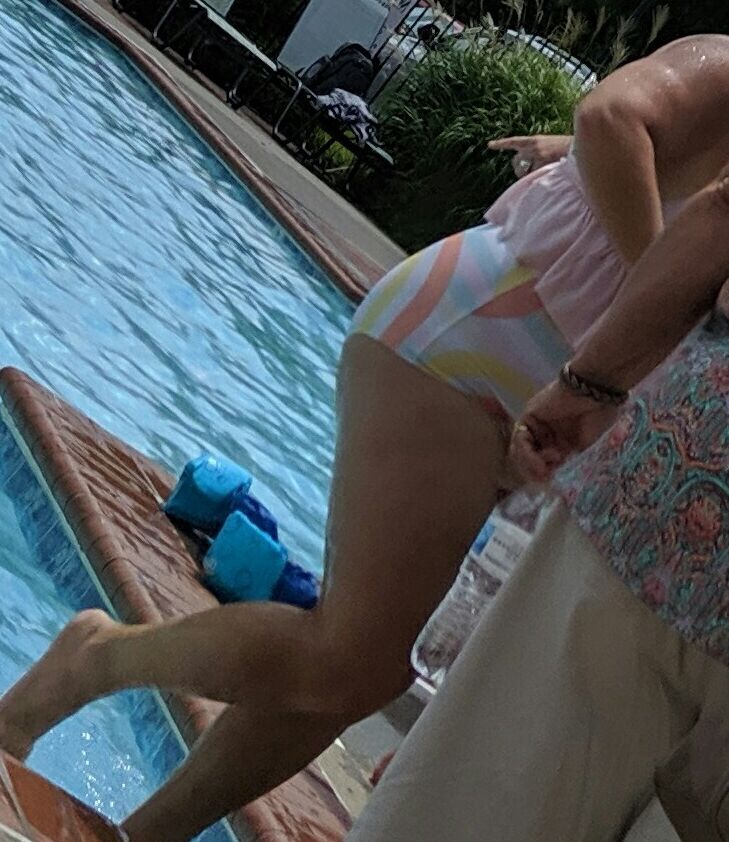 Pawg milfs at pool 13 of 31 pics