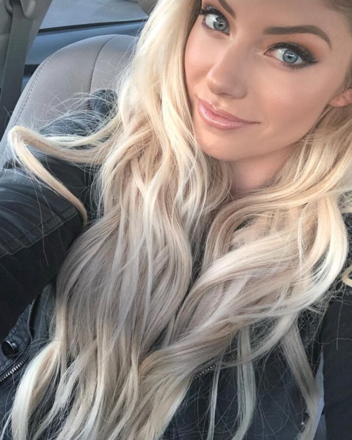 Alexa Bliss 3 of 69 pics