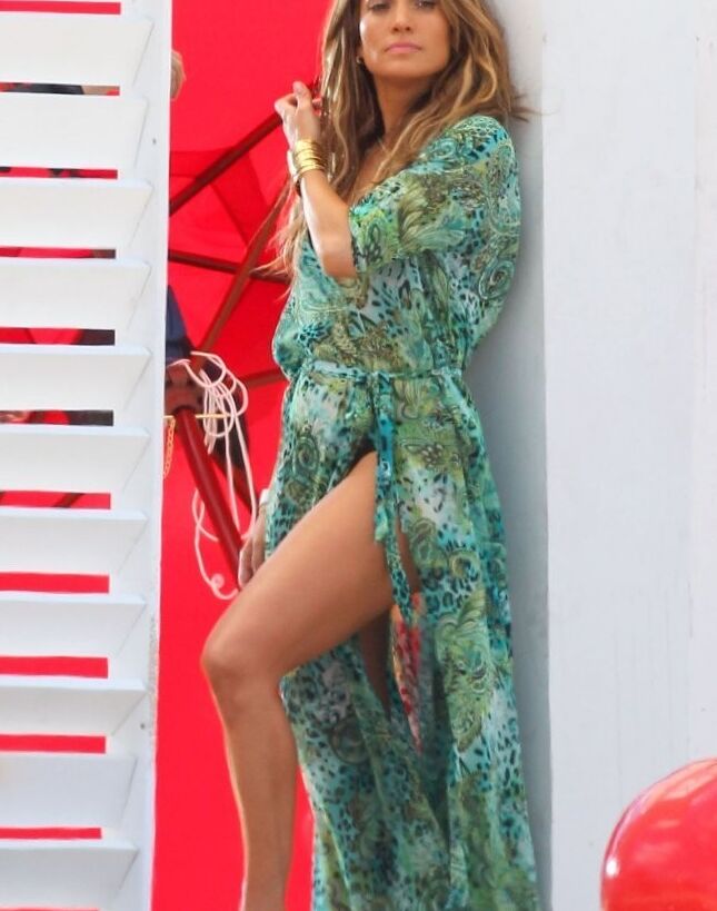 Jennifer Lopez Upskirt, Filming her Video "Live It Up" 11 of 13 pics