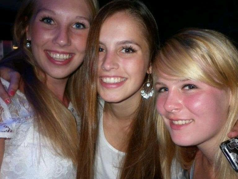 Blonde Dutch College Teen, Sister and Friends 14 of 78 pics