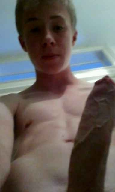 Big Dick Gay Selfies 4 of 251 pics