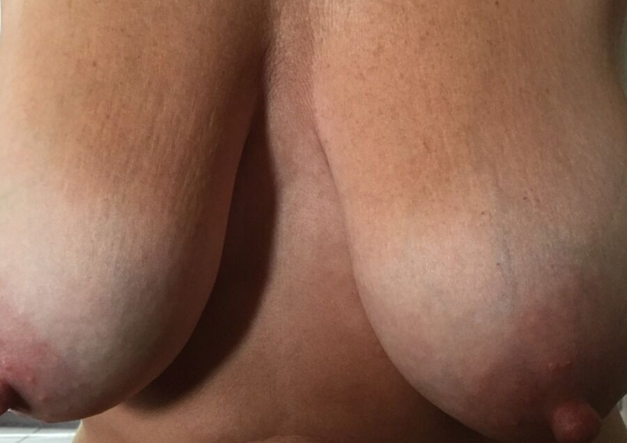 your mum looks like a cow with her boobs 10 of 17 pics