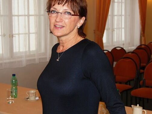 Sweet short-haired mature former minister (non-nude) 13 of 15 pics