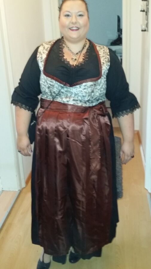  Amateur Fat Slut In Dirndl 9 of 10 pics