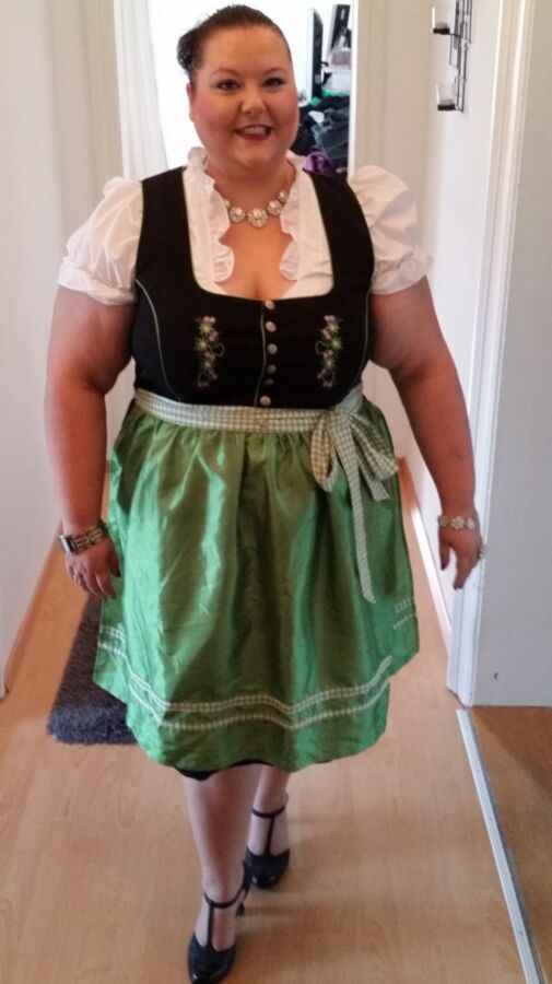  Amateur Fat Slut In Dirndl 3 of 10 pics