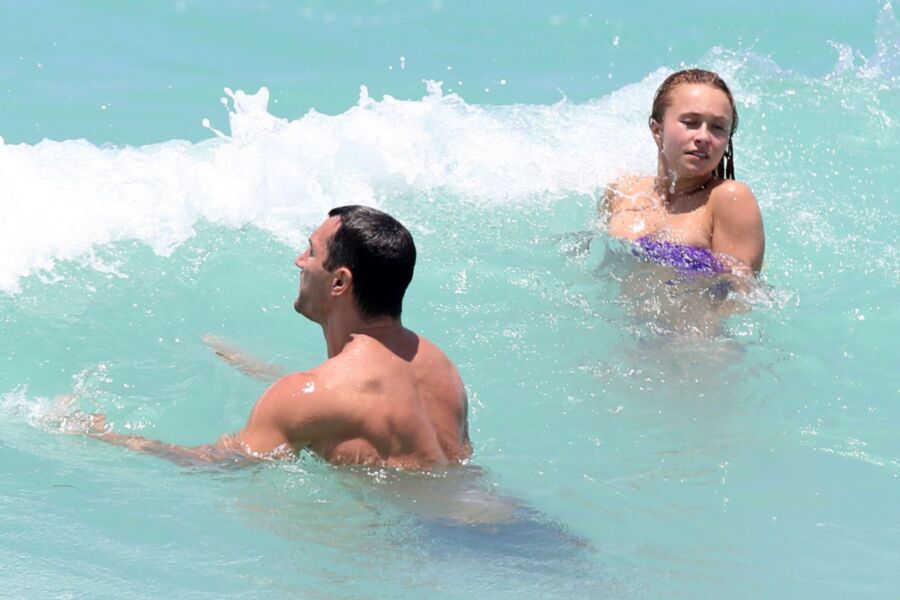 Hayden Panettiere in Bikini at a Beach in Miami 14 of 15 pics