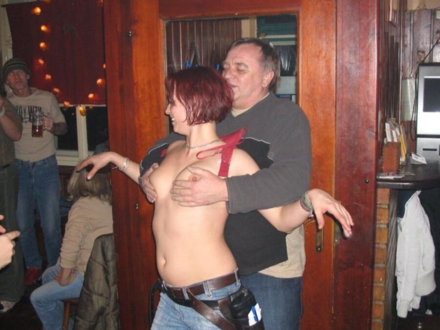 STRIPPERS SURROUNDED BY HORNY CROWD 12 of 14 pics