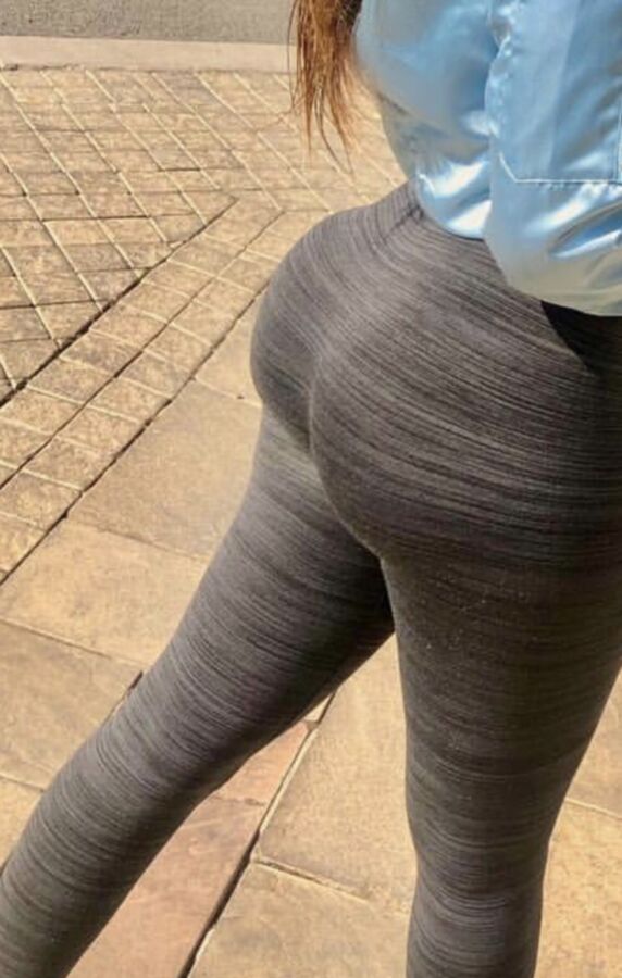 Grey leggings/yoga pants pics/selfshots  2 of 40 pics