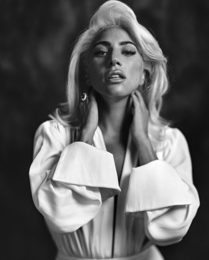 Lady Gaga hq 4 of 16 pics