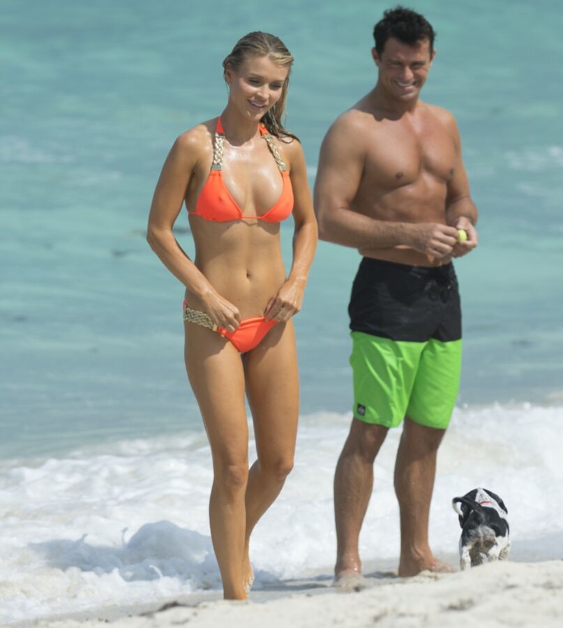 Joanna Krupa in Bikini in Miami Beach 11 of 21 pics