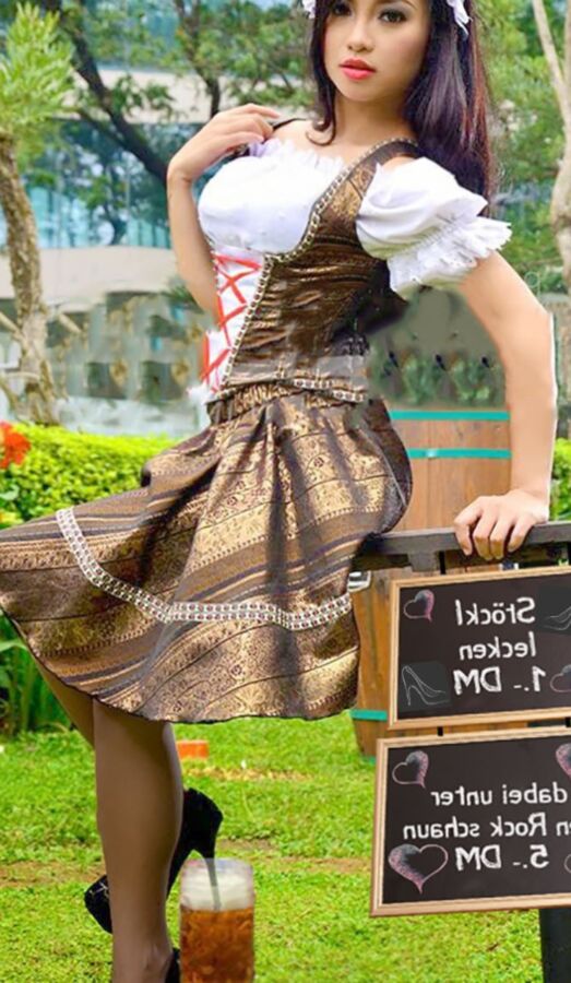 Fesche Madln im Dirndl zum Zweihundertachtzehnt`n 16 of 100 pics