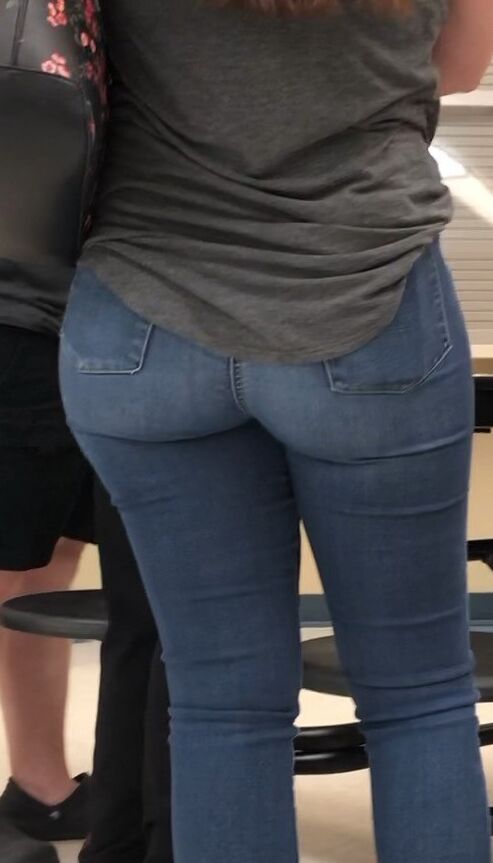 School MILF Booty 7 of 14 pics