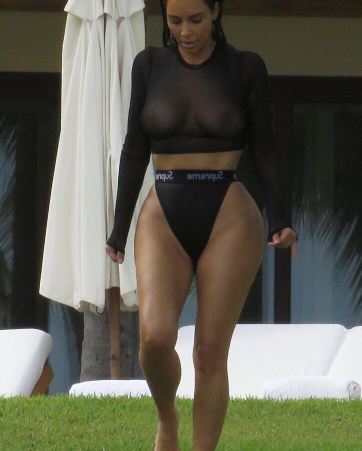 Kardashian Jenner Mix 15 of 27 pics