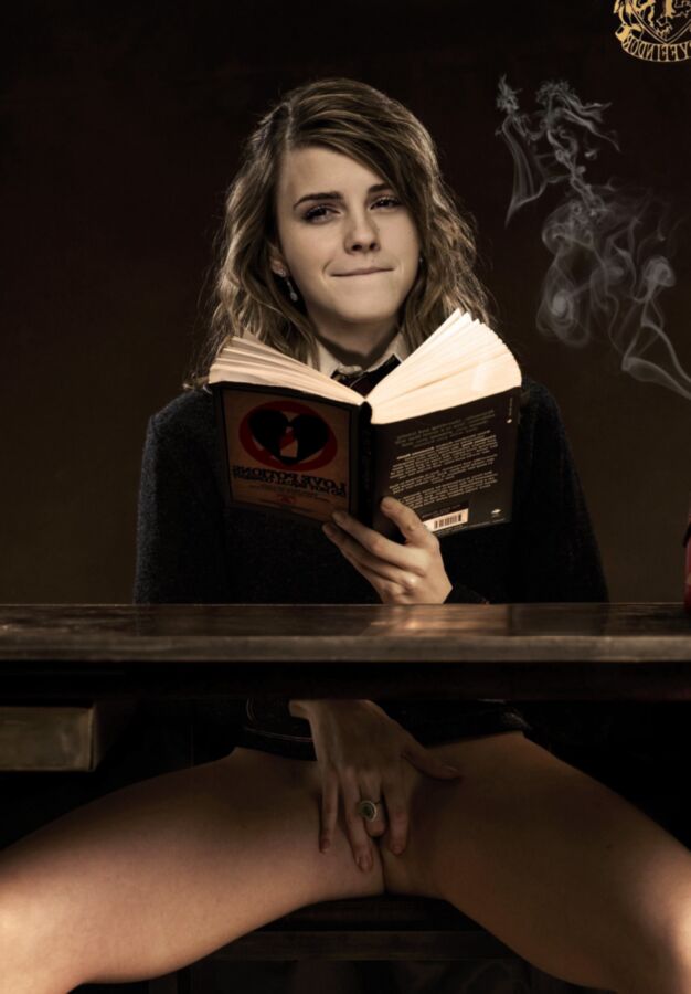 Emma Watson: The Best Nudes 20 of 51 pics