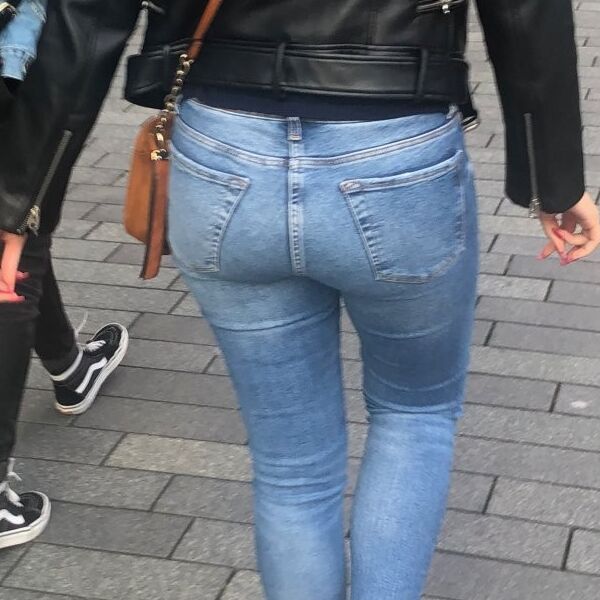 Hit List , Hot Young Dutch TeenAsses in Tight Jeans 21 of 28 pics